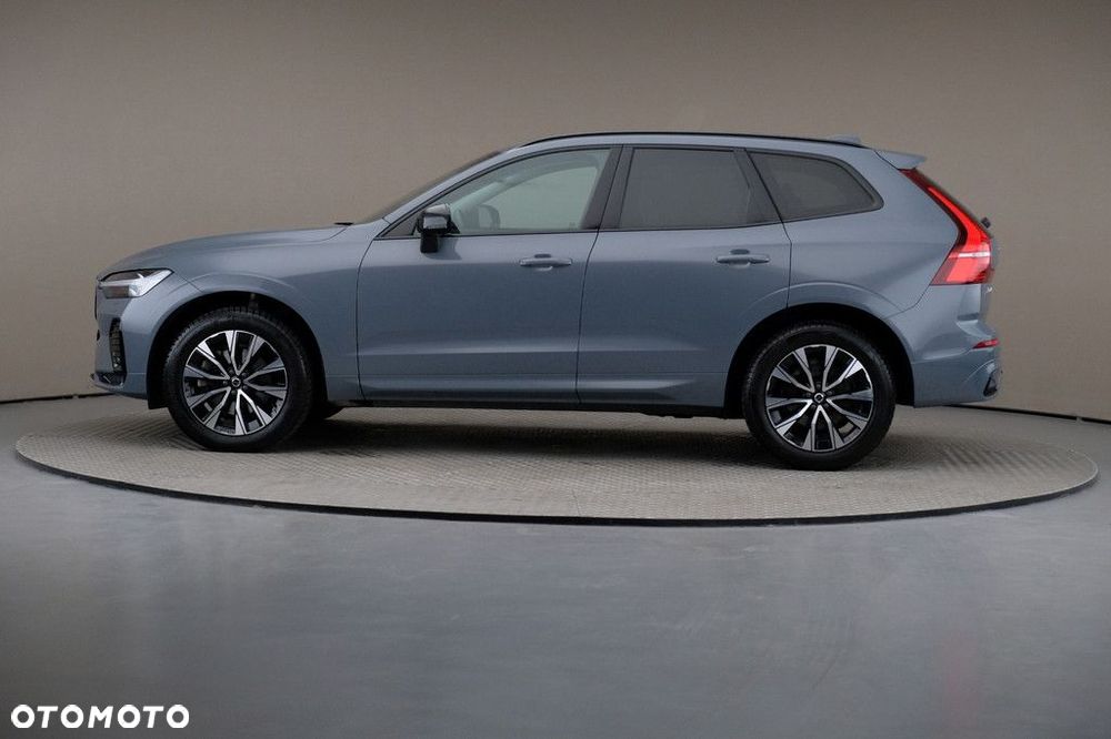Volvo XC 60 B4 D Plus Dark - 4