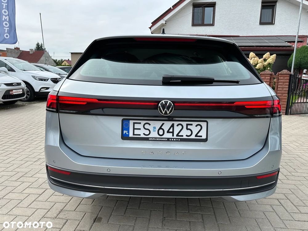 Volkswagen Passat - 36