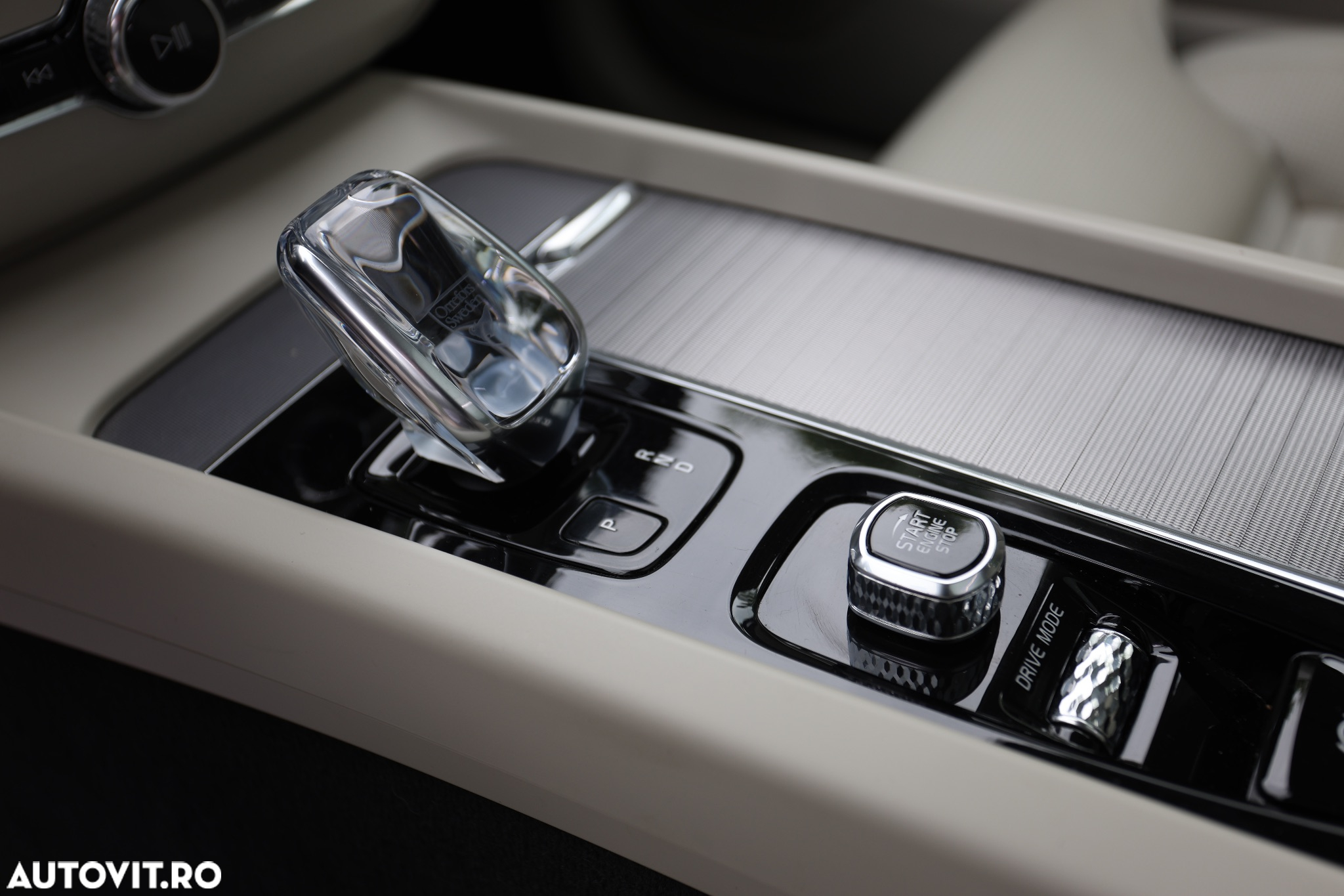 Volvo XC 60 B5 MHEV AT8 AWD Inscription - 9