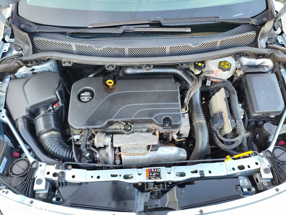 Opel Astra - 20
