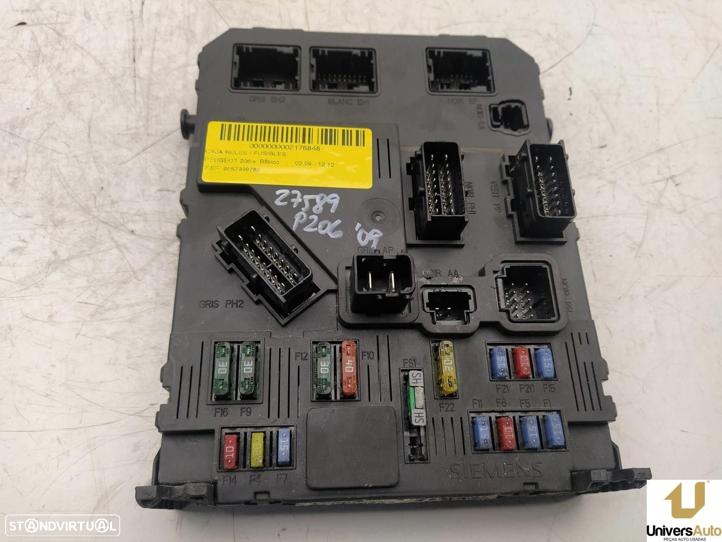 CAIXA RELÉS / FUSÍVEIS PEUGEOT 206+ 2009 -9657999780 - 3