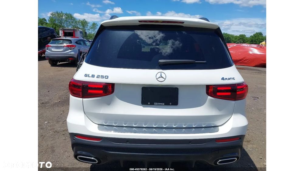 Mercedes-Benz GLB 250 4Matic 8G-DCT AMG Line - 9