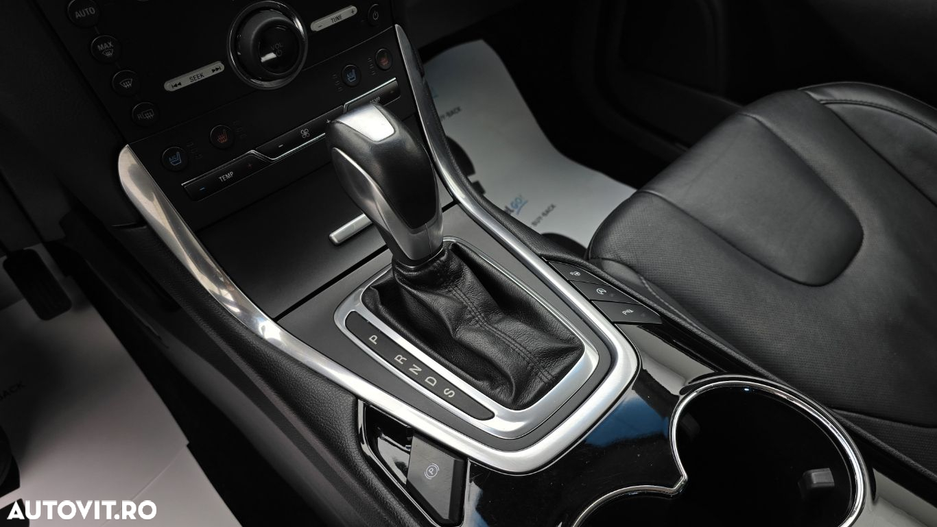 Ford Edge 2.0 TDCi Powershift Titanium - 17