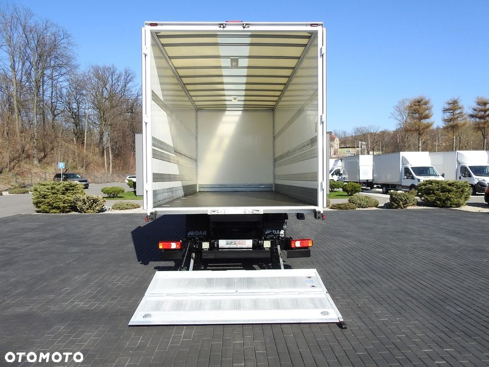 Iveco DAILY 70C18 KONTENER WINDA 14 PALET WEBASTO TEMPOMAT NAWIGACJA LEDY BLIŹNIACZE KOŁA KLIMATYZACJA  180KM - 12