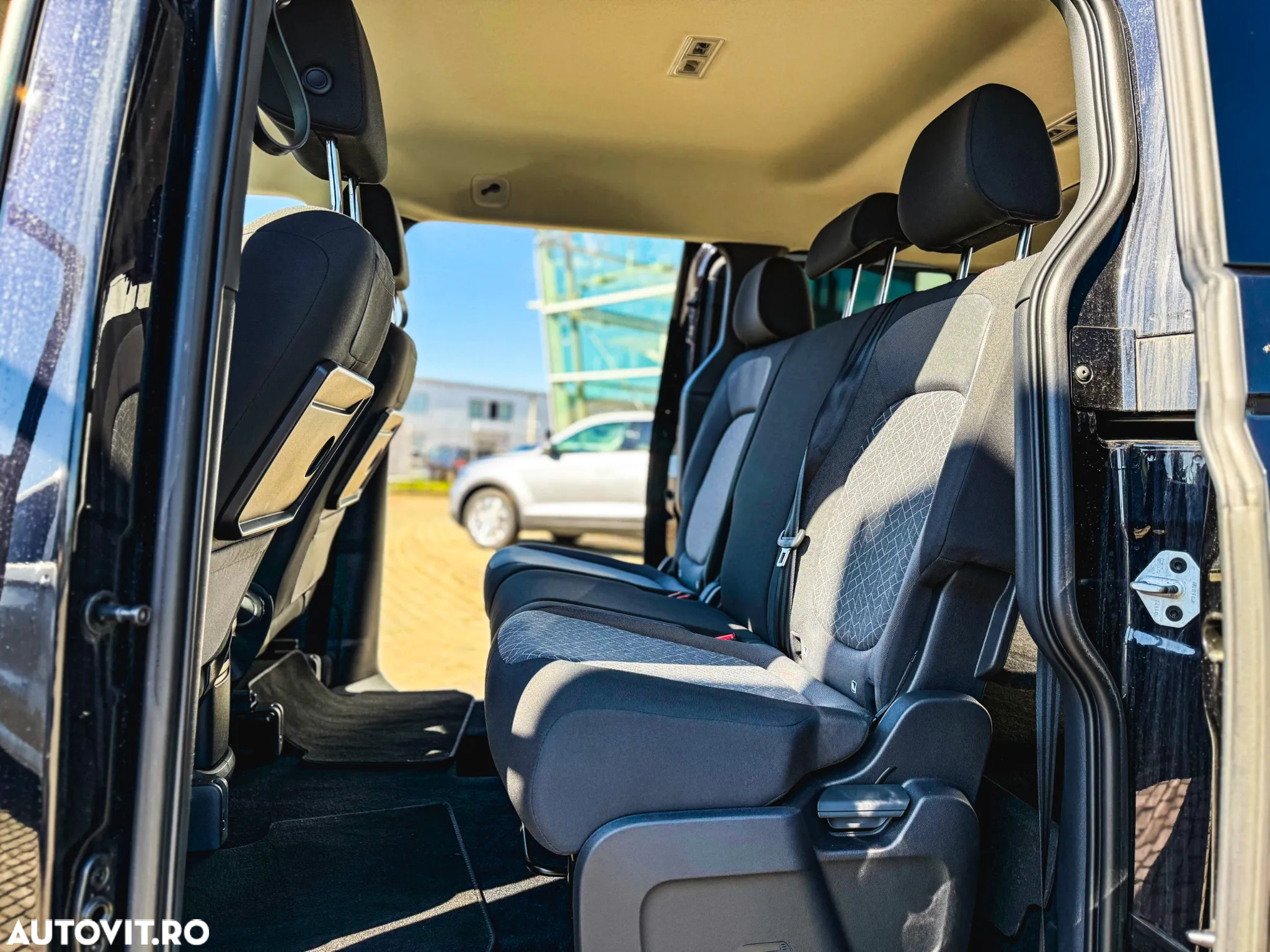 Volkswagen ID. Buzz - 10