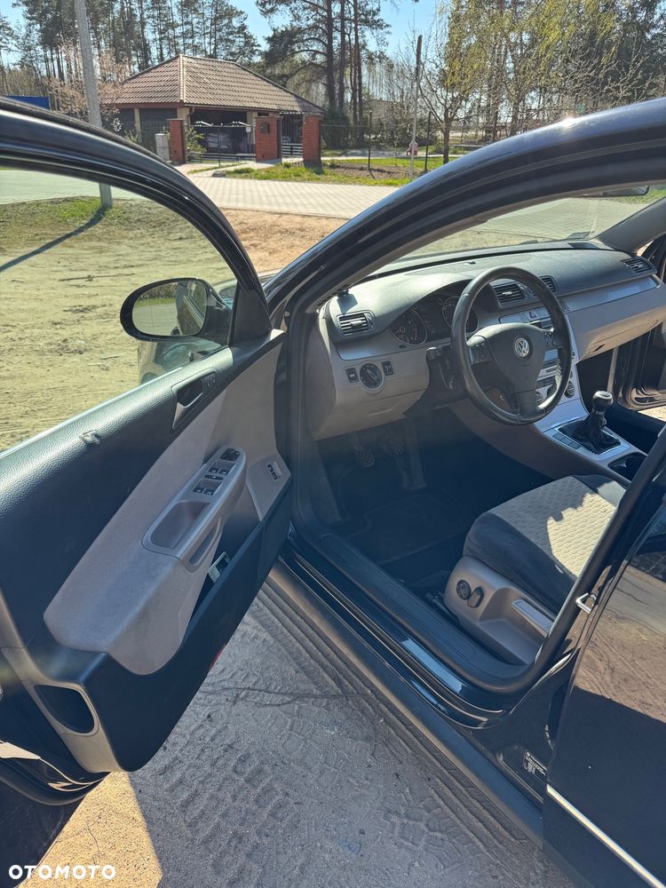 Volkswagen Passat 1.8 TSI Comfortline - 12