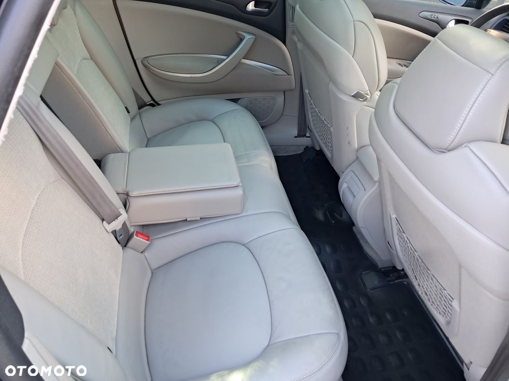 Citroën C5 Tourer HDi 165 FAP Exclusive - 8