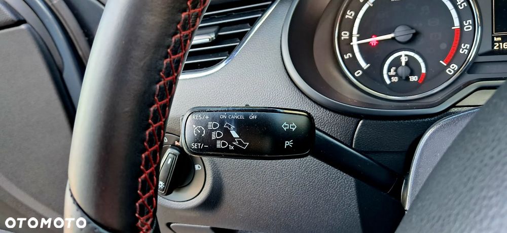 Skoda Octavia 2.0 TDI RS DSG - 32