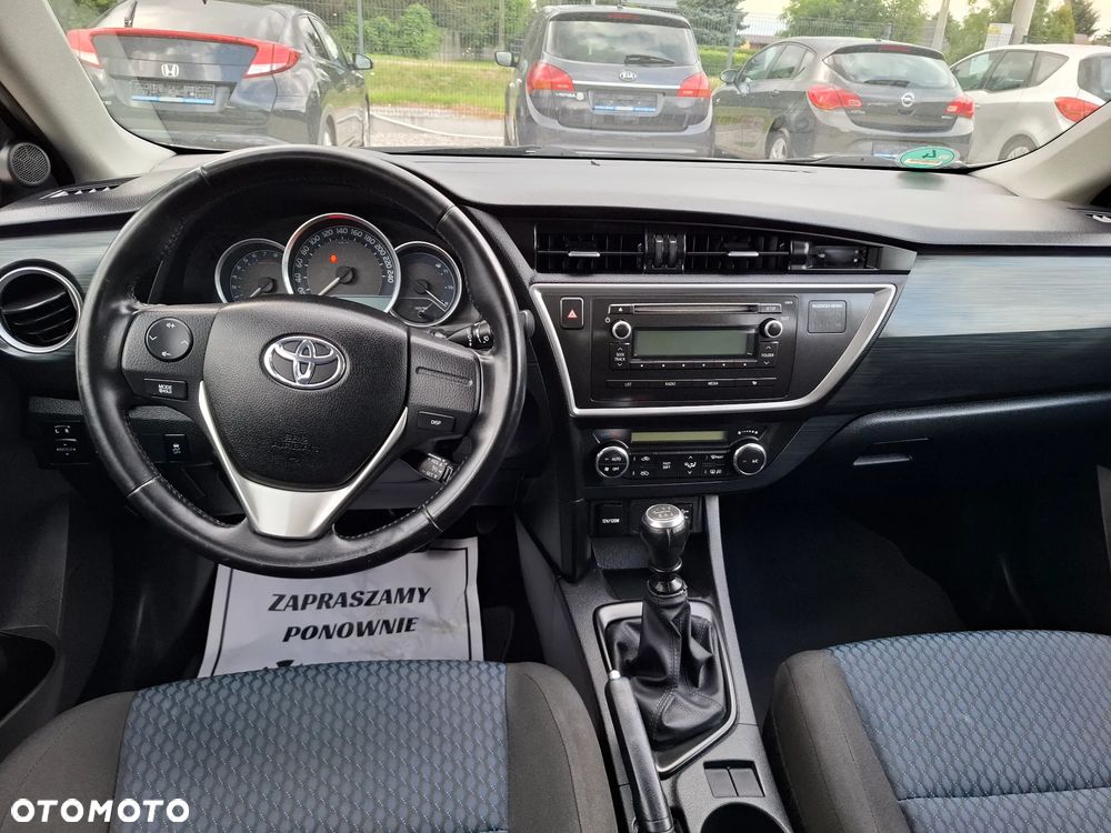 Toyota Auris 1.6 Edition - 10