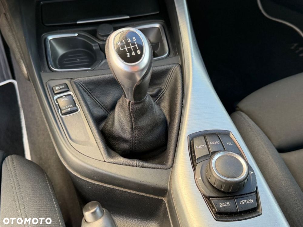 BMW Seria 1 - 20