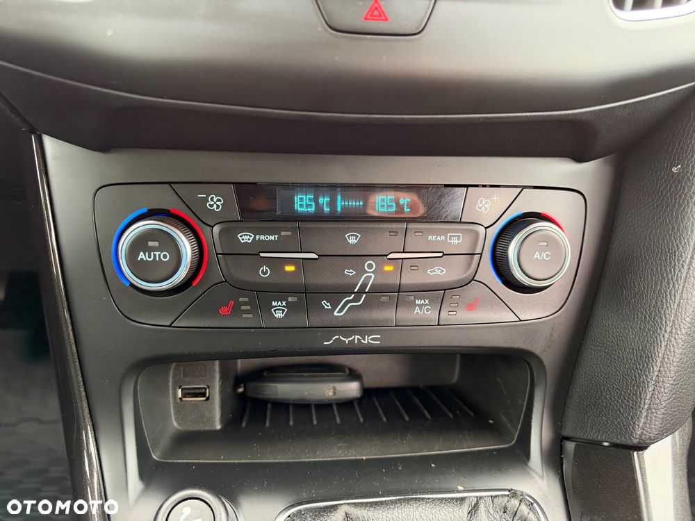 Ford Focus 1.5 EcoBoost Titanium ASS - 22
