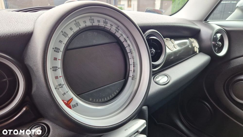 MINI Cooper Standard - 9