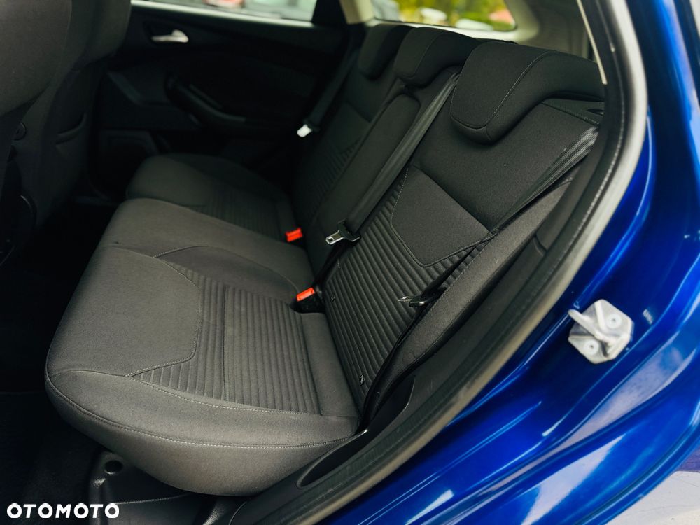 Ford Focus 2.0 TDCi Titanium ASS - 12
