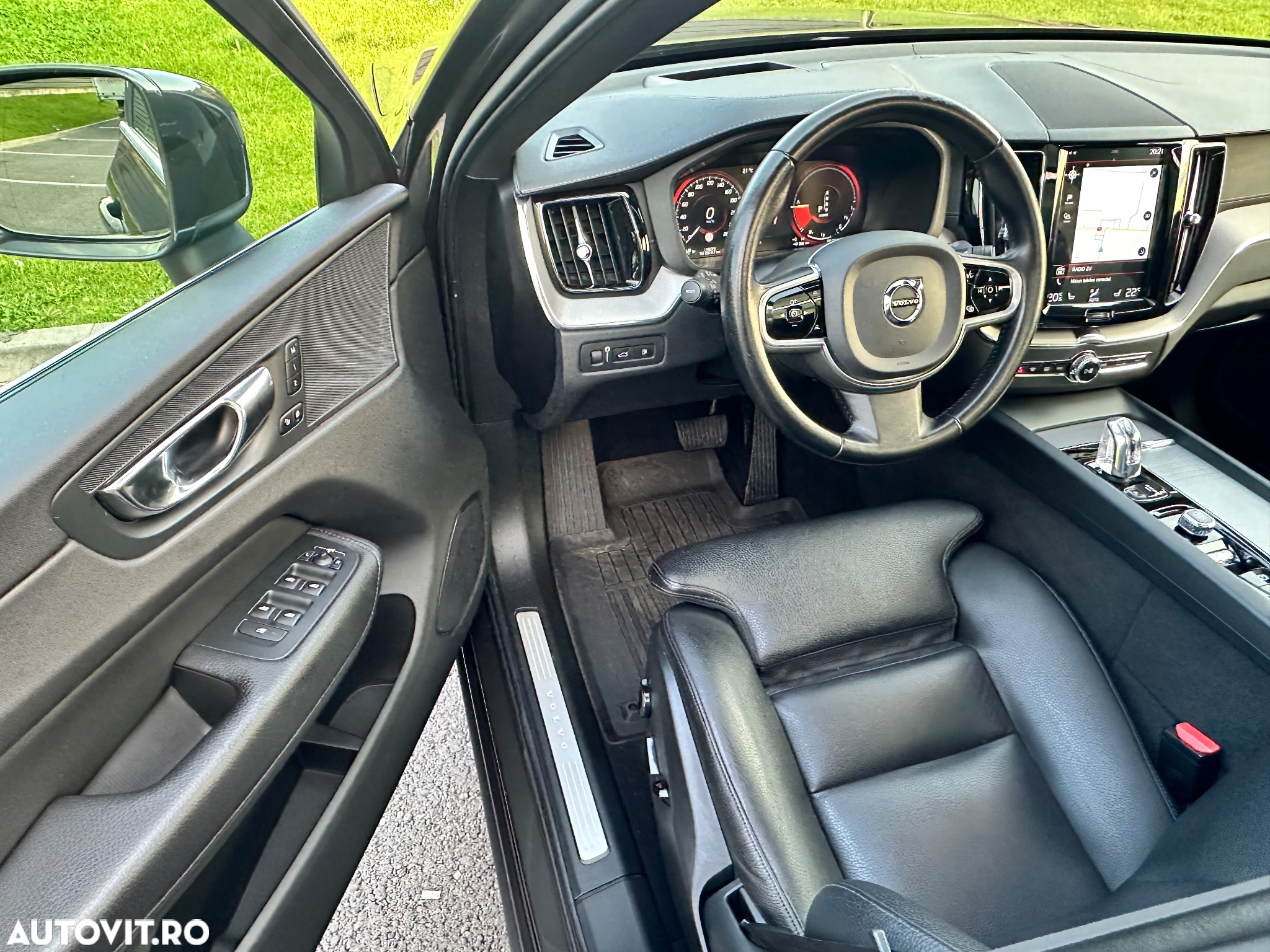 Volvo XC 60 T8 AWD Recharge Geartronic Inscription - 8