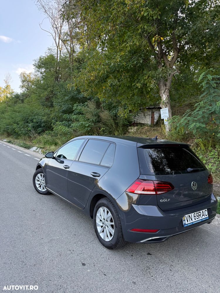 Volkswagen Golf 1.6 TDI Highline - 7