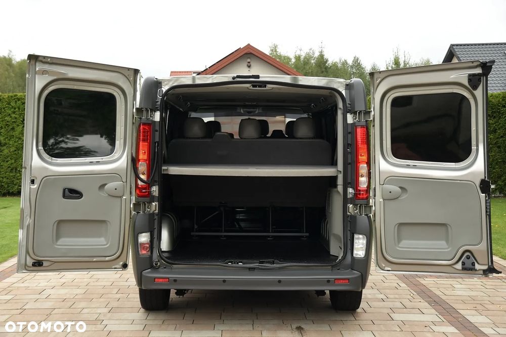 Opel Vivaro - 18