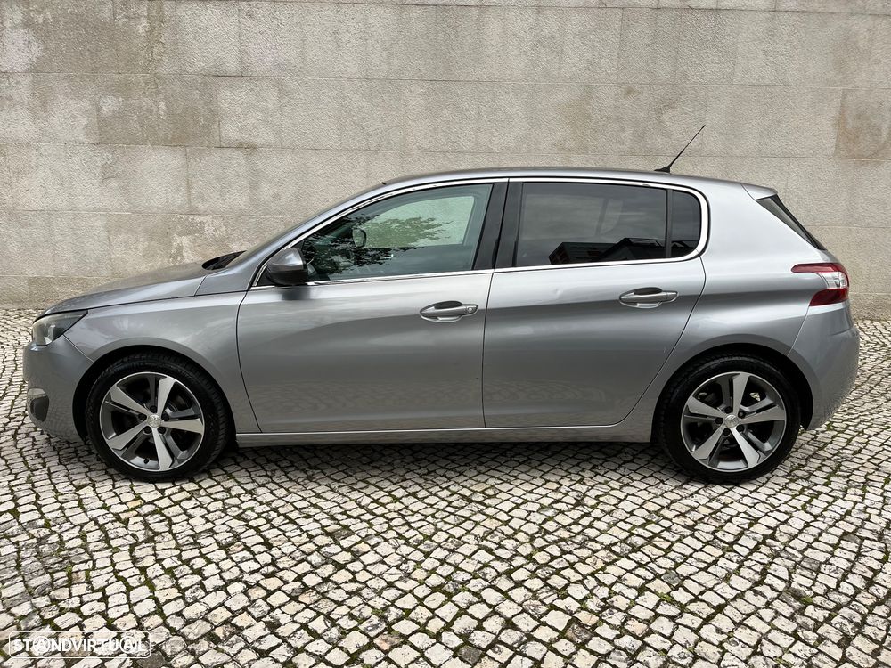 Peugeot 308 1.6 BlueHDi Allure J17 - 23