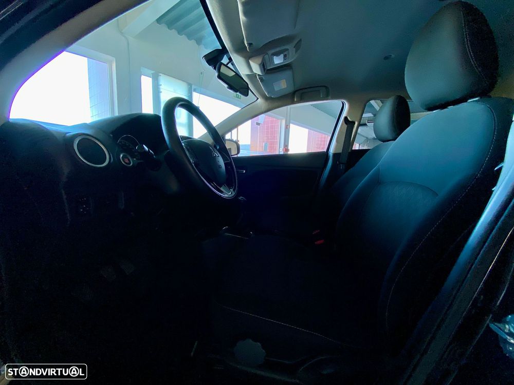 Mitsubishi Space Star 1.2 Connect Edition - 11