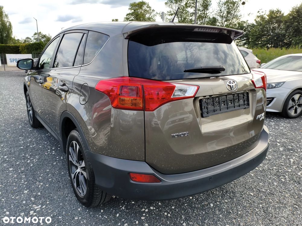 Toyota RAV4 - 9