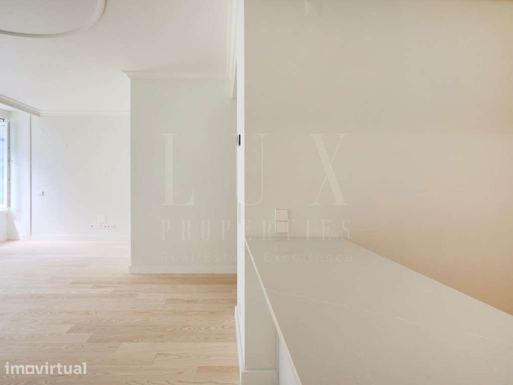 APARTAMENTO T2 PREMIUM EM LOCALIZAÇÃO NOBRE DE LISBOA - Grande imagem: 2/60