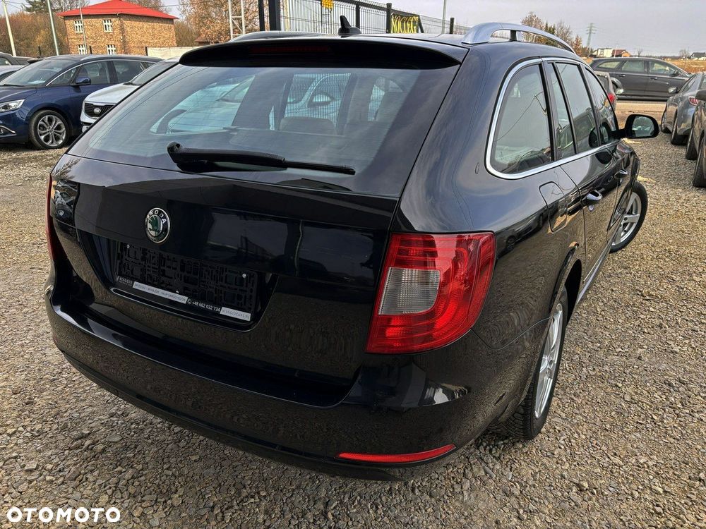 Skoda Superb 2.0 TDI Elegance DSG - 3