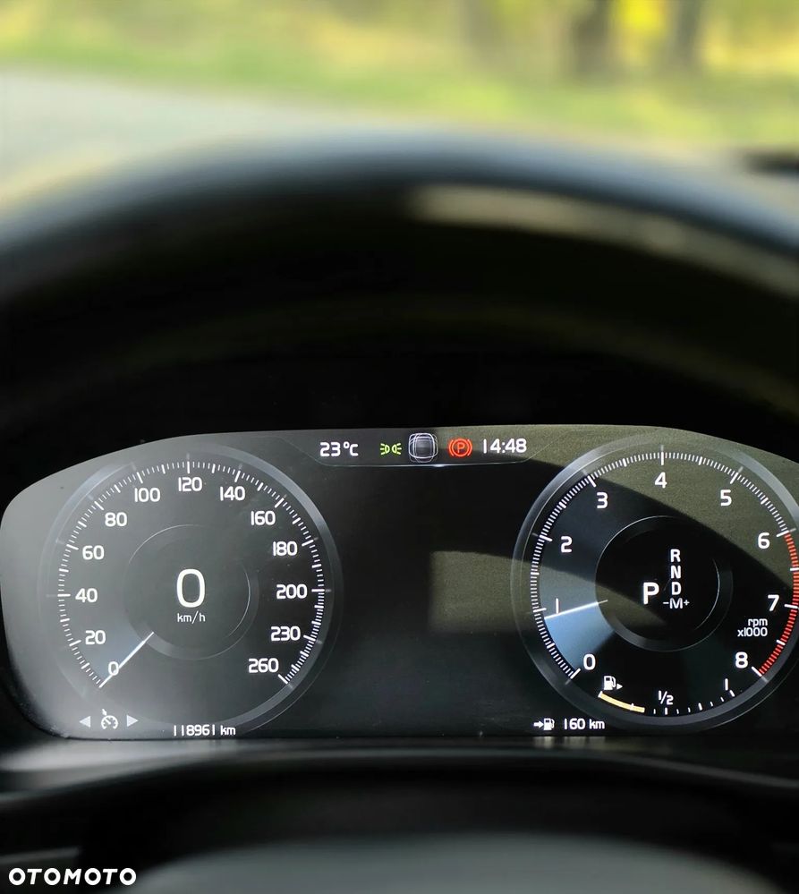 Volvo XC 40 T5 AWD R-Design - 18