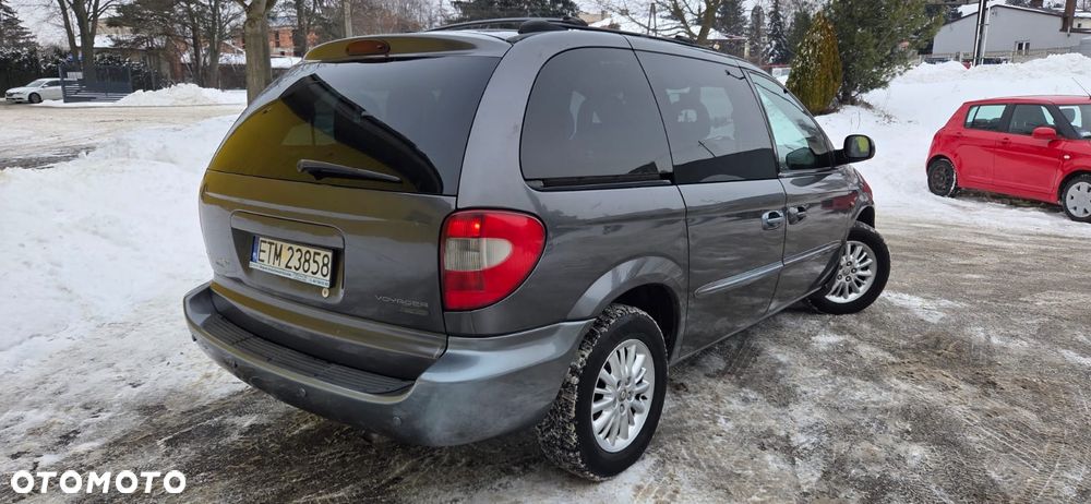 Chrysler Voyager 2.5L CRD SE - 8
