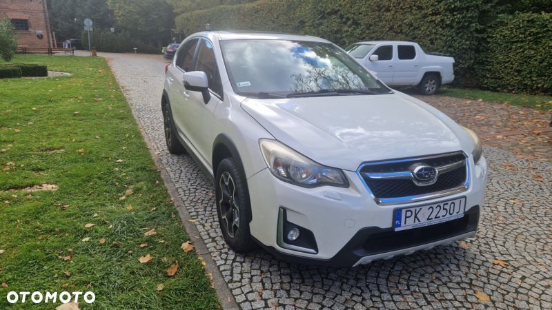Subaru Xv 2016 photo 3