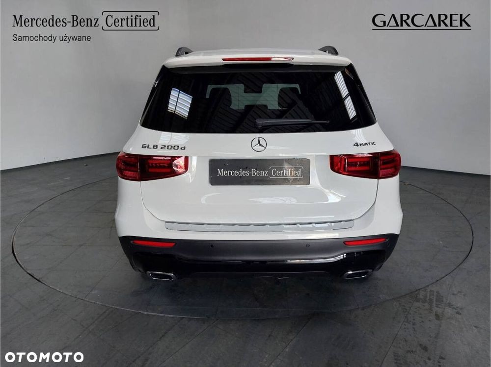 Mercedes-Benz GLB - 7