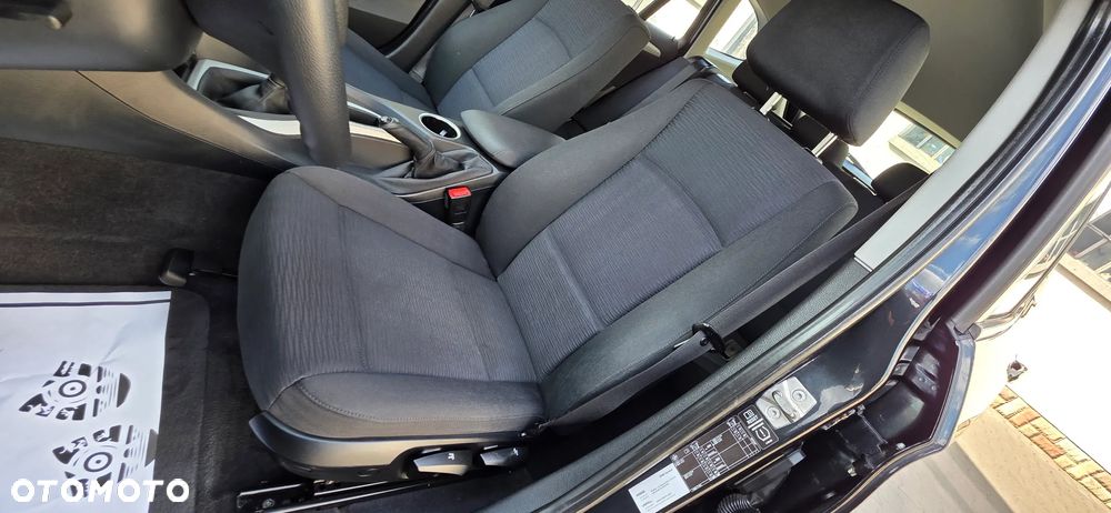 BMW X1 sDrive18d Sport Line - 18