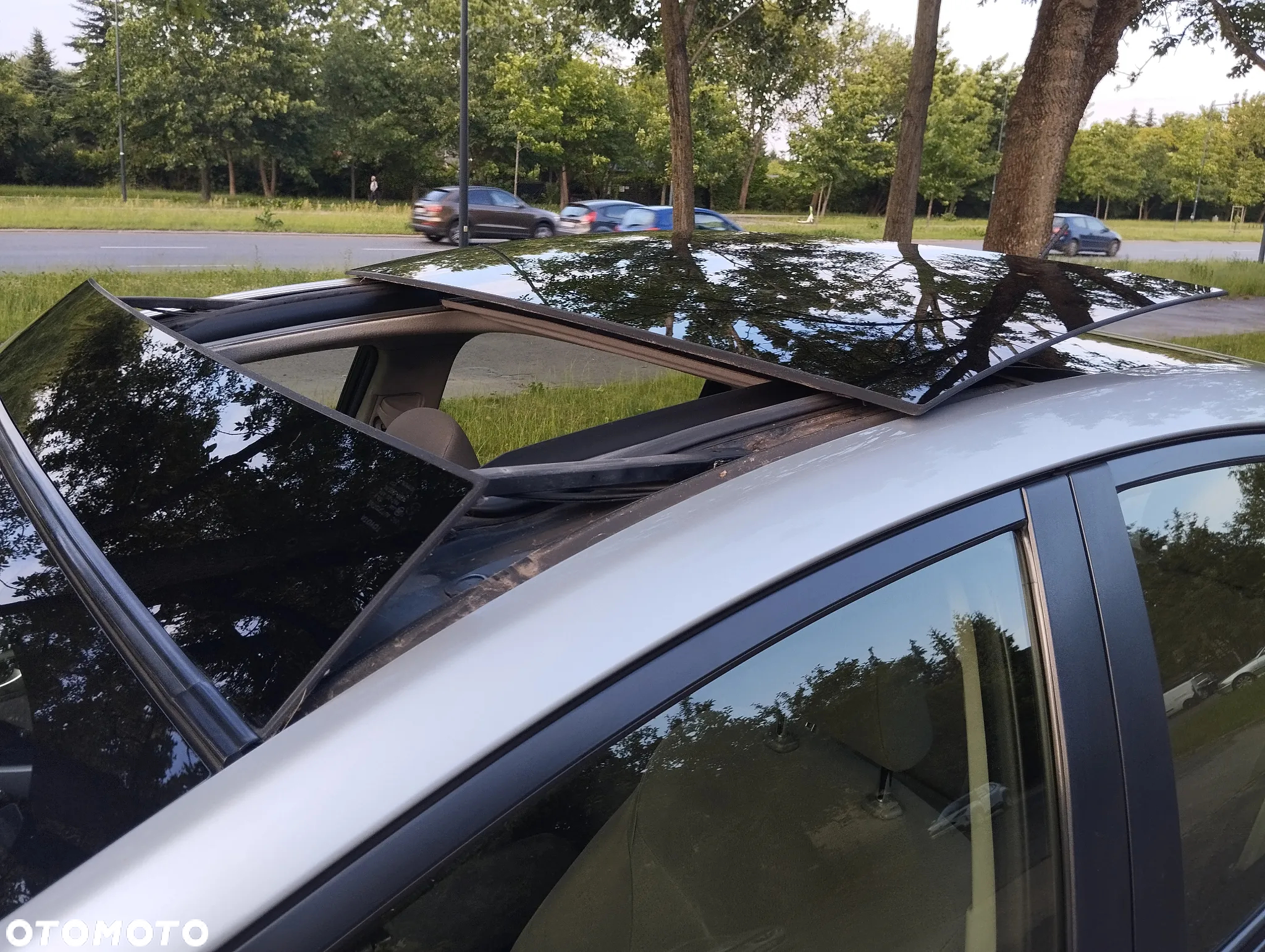 Toyota Prius (Hybrid) - 9