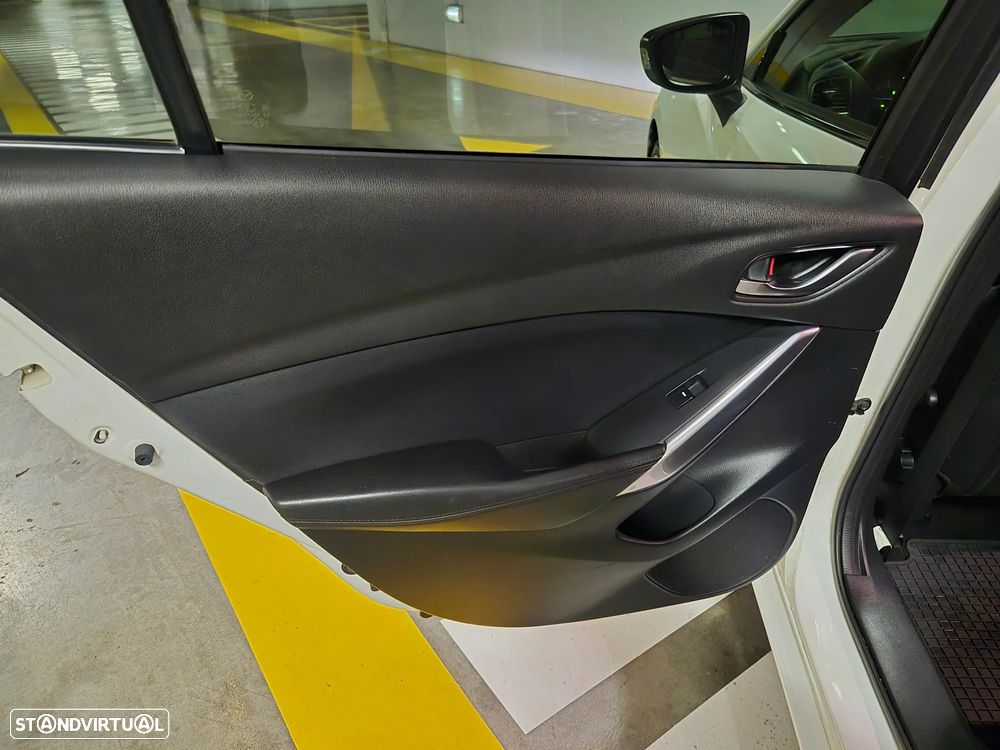 Mazda 6 2.2 SKY-D Evolve Navi 104g - 37