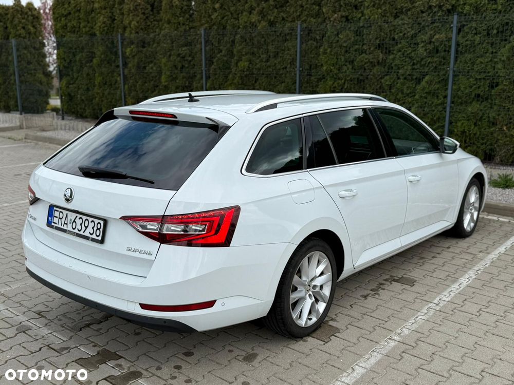 Skoda Superb 2.0 TDI DSG Style - 6