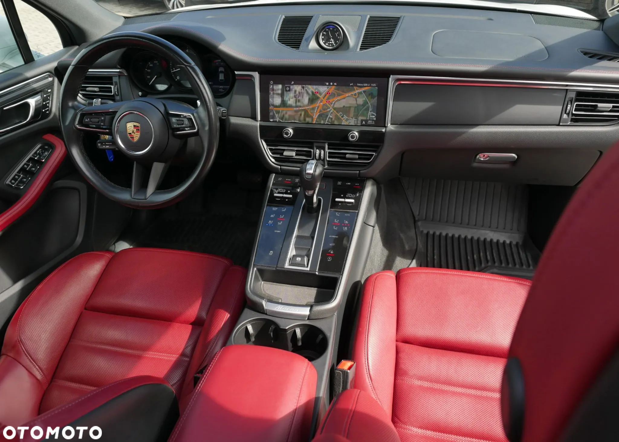 Porsche Macan - 13
