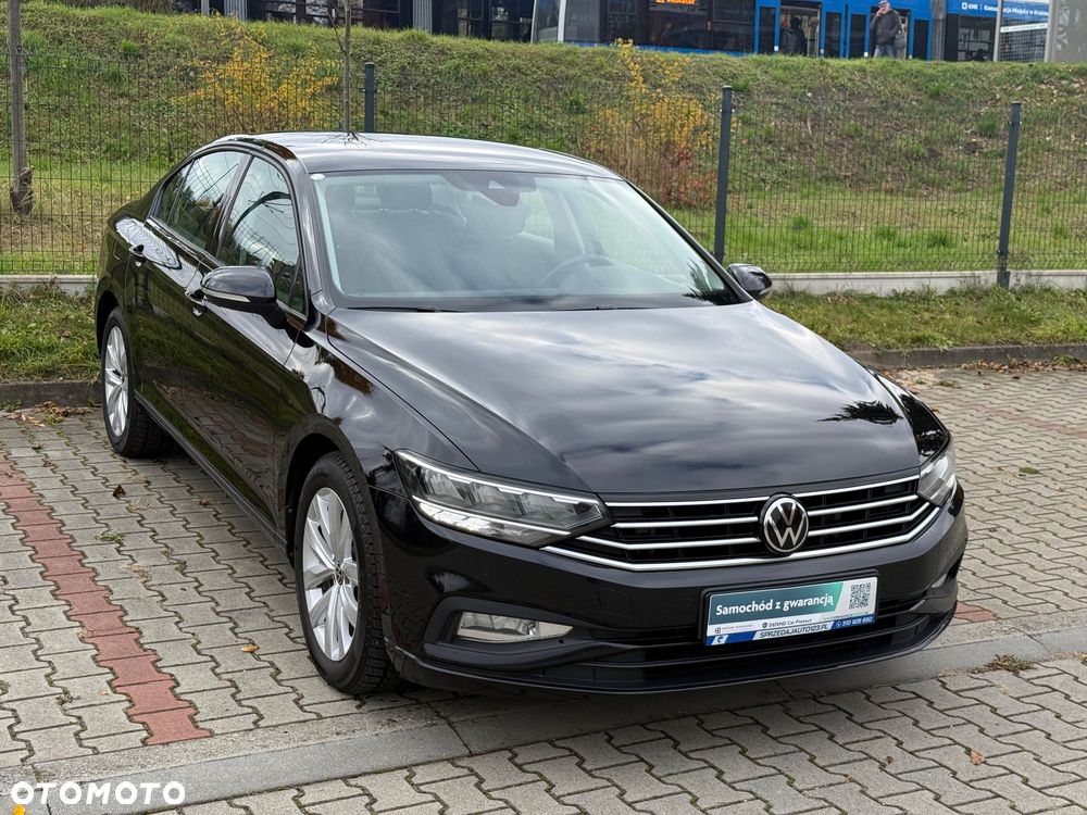 Volkswagen Passat - 15