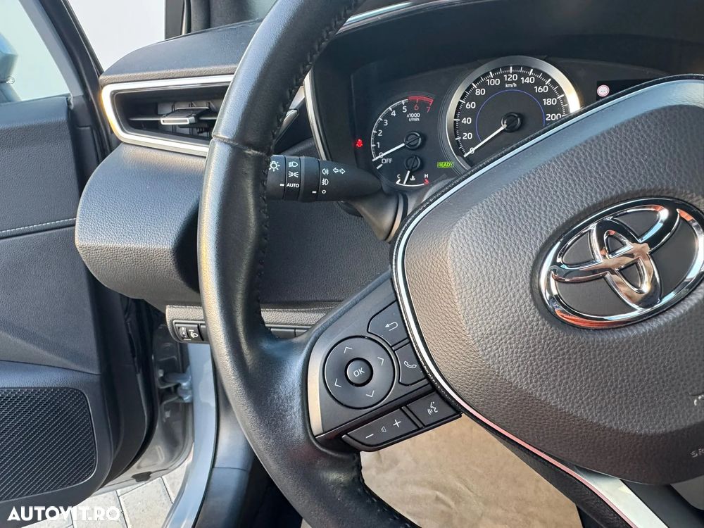Toyota Corolla 1.8 Hybrid - 14