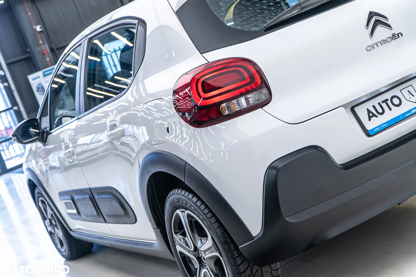Citroën C3 1.2 PureTech S&S BVM5 Shine - 31