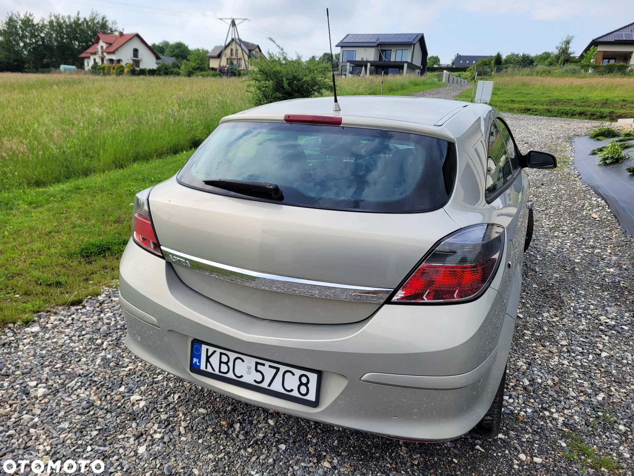 Opel Astra III GTC 1.6 Enjoy - 5
