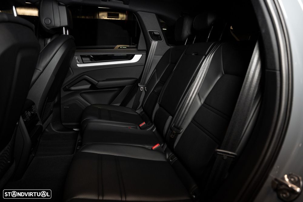 Porsche Cayenne E-Hybrid Tiptronic S - 39