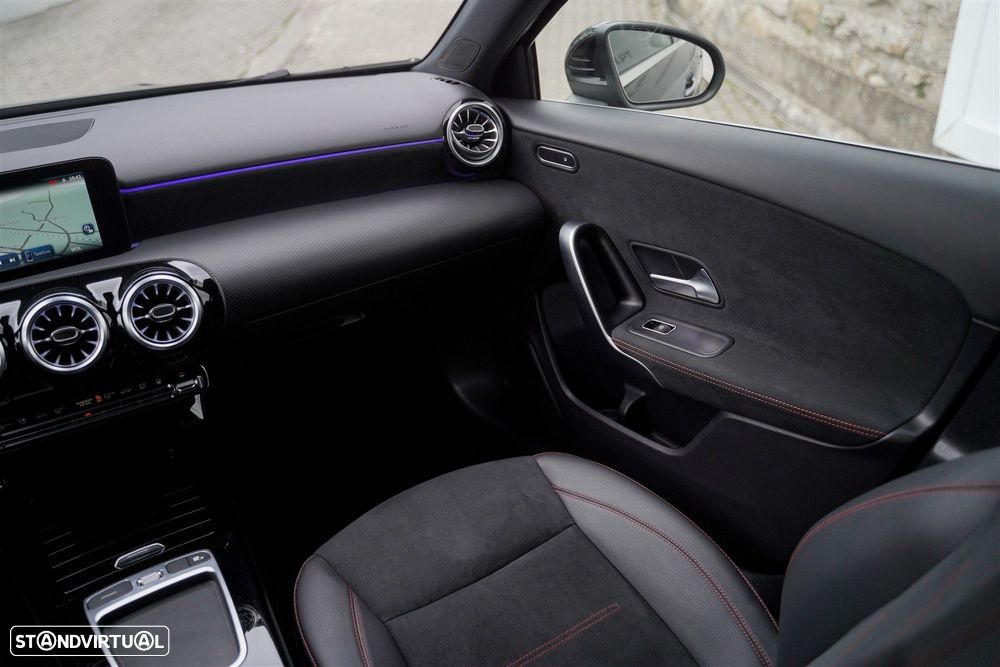 Mercedes-Benz A 250 e AMG Line - 28