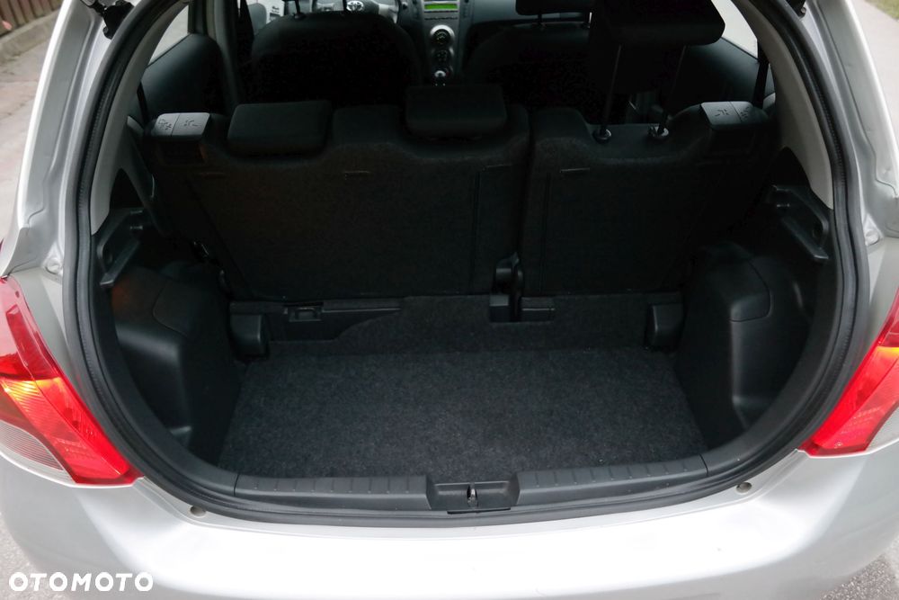 Toyota Yaris - 13