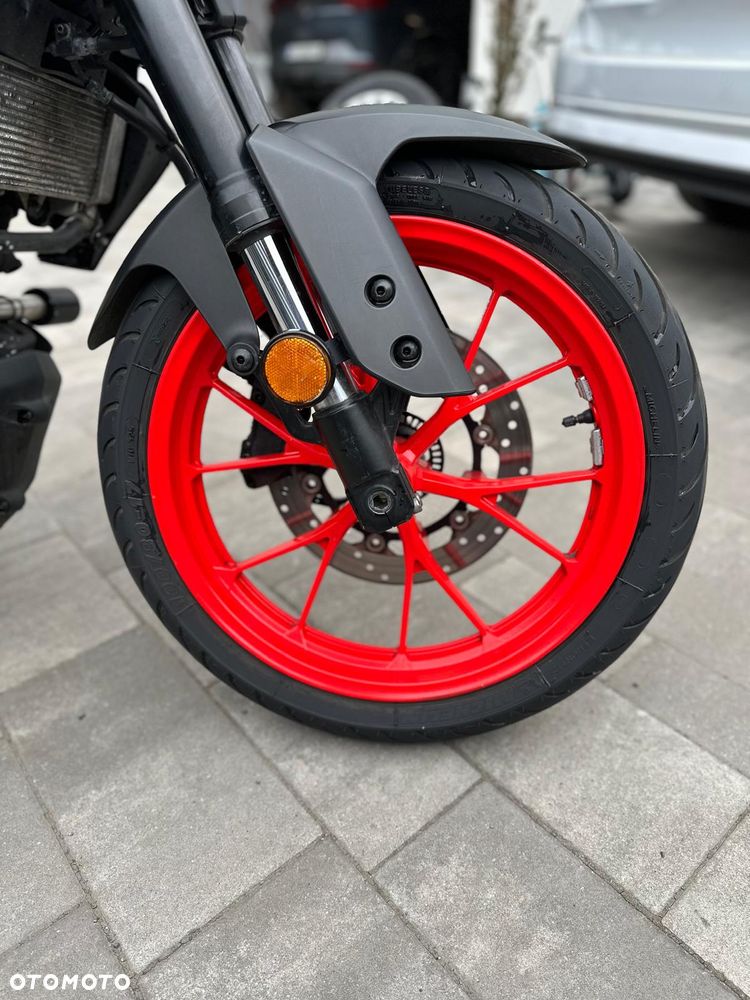 Yamaha MT - 9