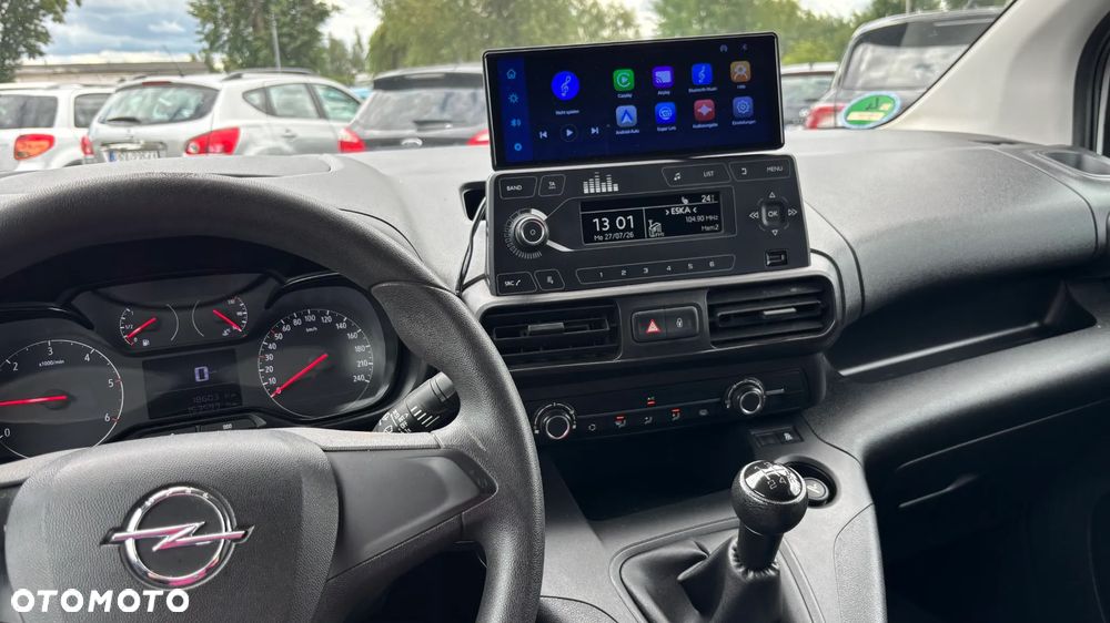Opel COMBO - 23