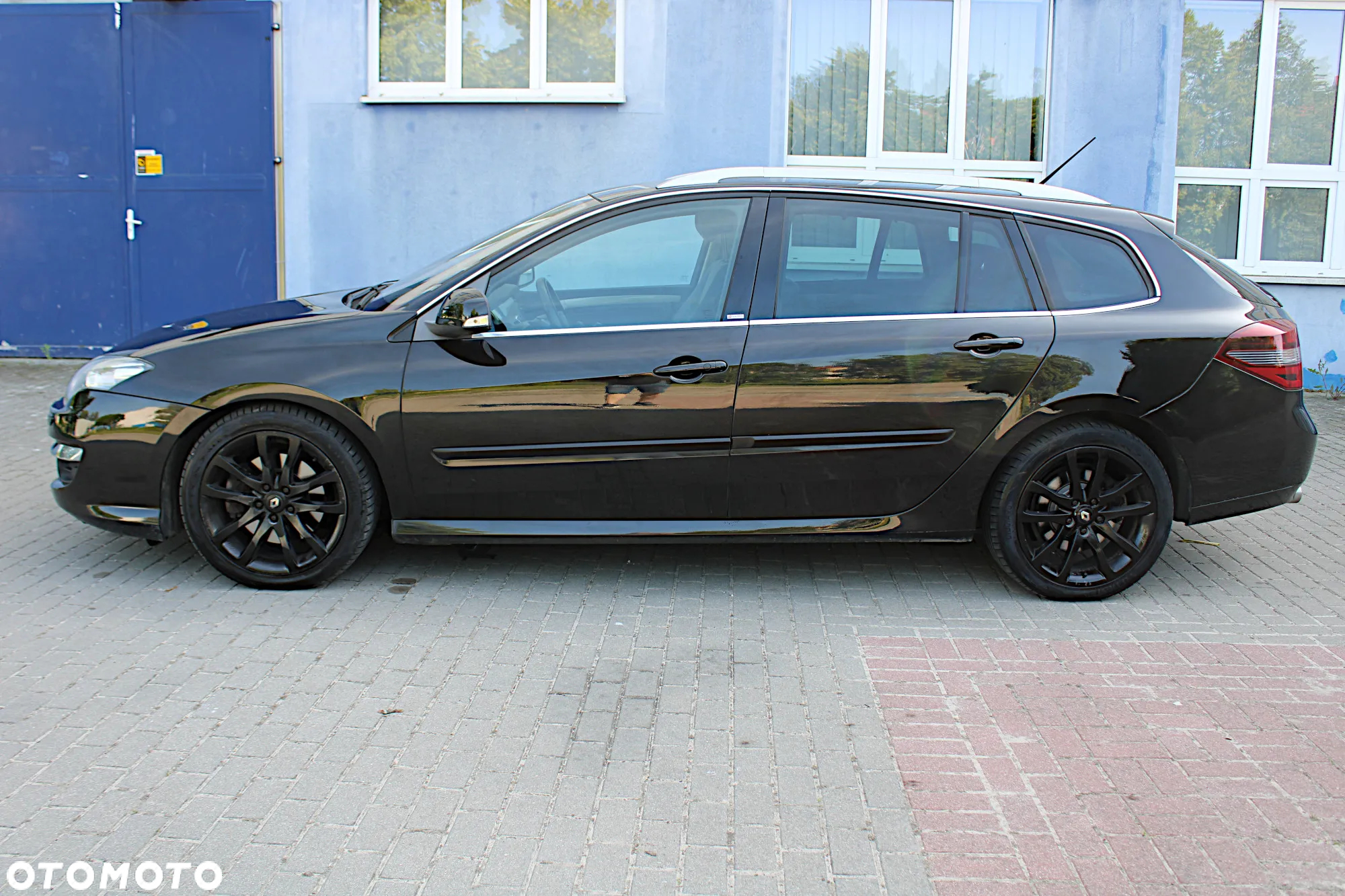 Renault Laguna dCi 175 FAP Bose Edition - 12