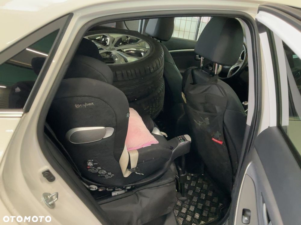 Hyundai i30 1.6 Fifa World Cup Edition - 12