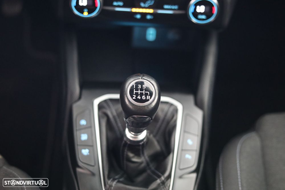 Ford Focus 1.0 EcoBoost Active - 14