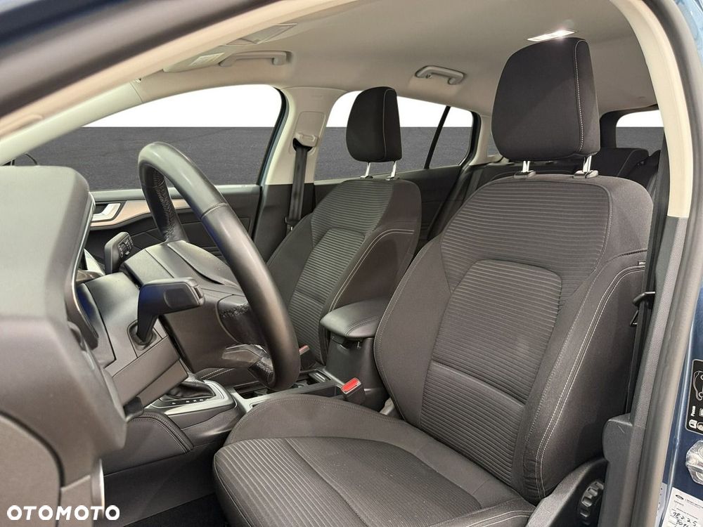 Ford Focus 1.0 EcoBoost Hybrid TITANIUM X - 11