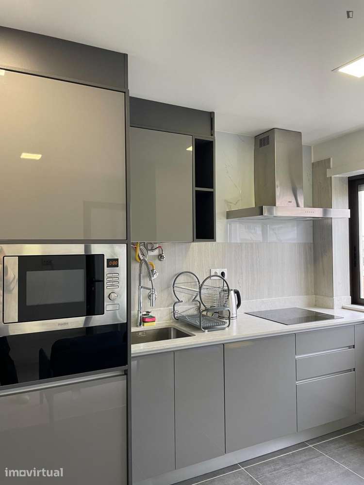 Quarto - localizado em Sé de Braga e São Lázaro Braga - Grande imagem: 4/10
