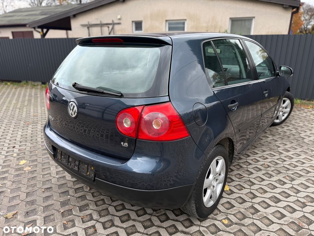 Volkswagen Golf 1.6 Comfortline - 5