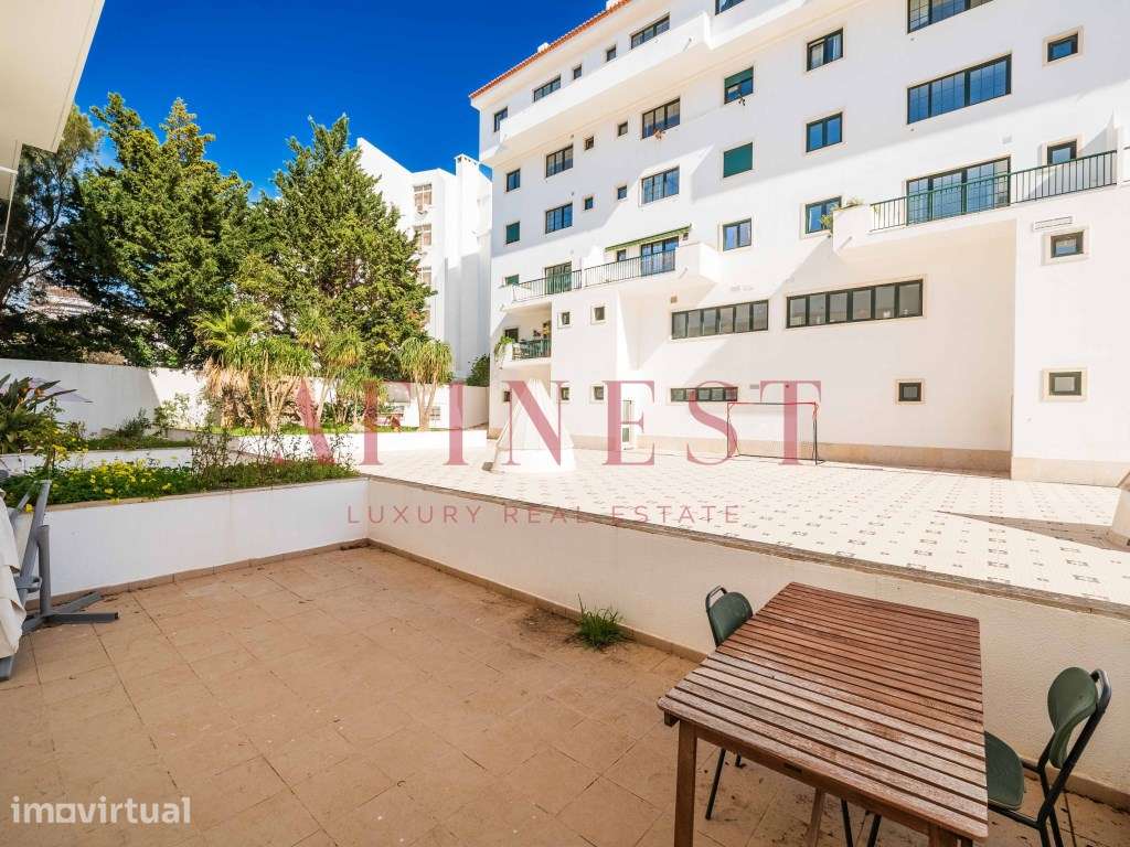 APARTAMENTO T1 REMODELADO NO ESTORIL - Grande imagem: 3/37